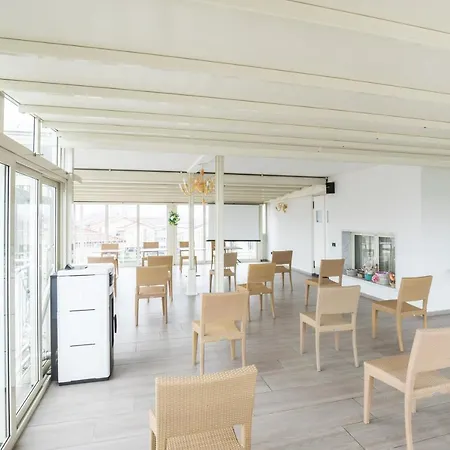 Luna Hotel 3*