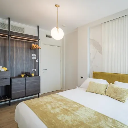 Luna Hotel 3*