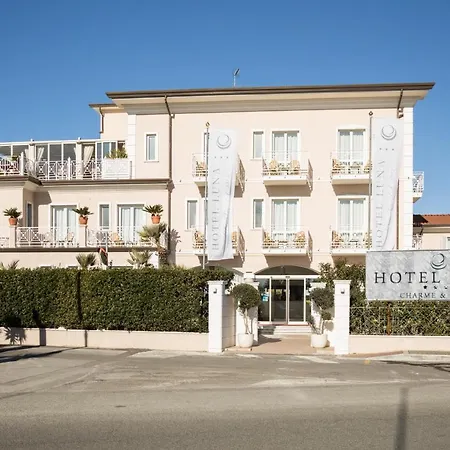 Hotel Luna Marina di Massa